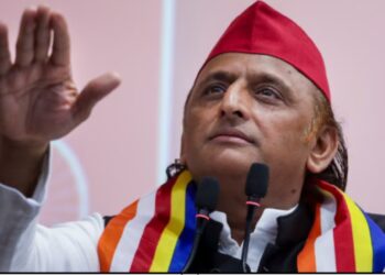 بھارتیہ جنتا پارٹی اپنی ریلیوں میں لوگوں کو امپارٹ کر رہی ہے:اکھلیش