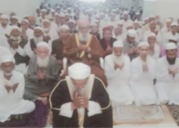 رمضان المبارک کے تیسرے جمعہ کو مساجد میں رہی زبردست بھیڑ،علماء نے روزوںکی فضیلت بیان کی