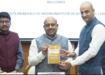 اسمبلی اسپیکر نے طلباء کو دہلی قانون ساز اسمبلی کے نئے اقدامات کی جانکاری دی