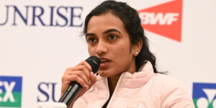 پی وی سندھو دبئی سے وطن واپس پہنچ گئیں، انگلینڈ اوپن سے محروم ،دبئی حکام اور ایئرپورٹ عملے کا شکریہ