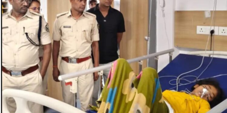 ماں نے 5 بچوں کو زہر دے کر خود بھی پی لیا زہر، دو بچوں کی حالت تشویشناک