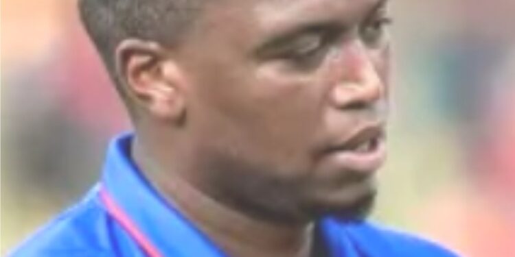 کیچ پکڑنے کی کوشش میں لونگی اینگیڈی زخمی