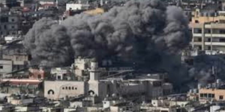 یو اے ای میں ایندھن کی قیمتوں کا بڑا دھماکہ