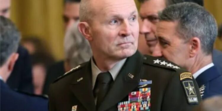 امریکی فوجی سربراہ کو عہدے سے ہٹایا گیا
