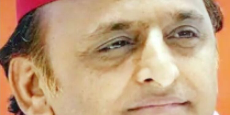 بی جے پی کی شبیہ اور روپے میں گراوٹ: اکھلیش یادو