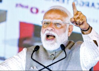 وزیر اعظم نے سیمی کنڈکٹر پلانٹ کا افتتاح کیا