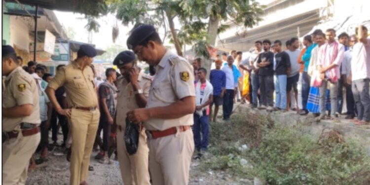 نالندہ میں ادھیڑ عمر شخص کی آدھی جلی ہوئی لاش برآمد، پٹرول چھڑک کر جلاکر شناخت چھپانے کی کوشش