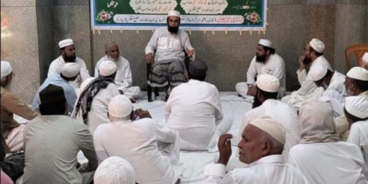 جامع مسجد کھگڑیا میں کھگڑیا ،بیگوسرائے، مونگیر اور سہرسہ کے عازمین حج کیلئے تربیتی پروگرام اختتام پذیر
