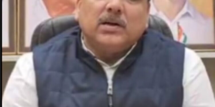 مودی کی ہی ہی، کھی کھی اور زبردستی گلے پڑنے والی خارجہ  پالیسی نے پوری دنیا میں بھارت کی ساکھ کو نقصان پہنچایا:سنجے سنگھ