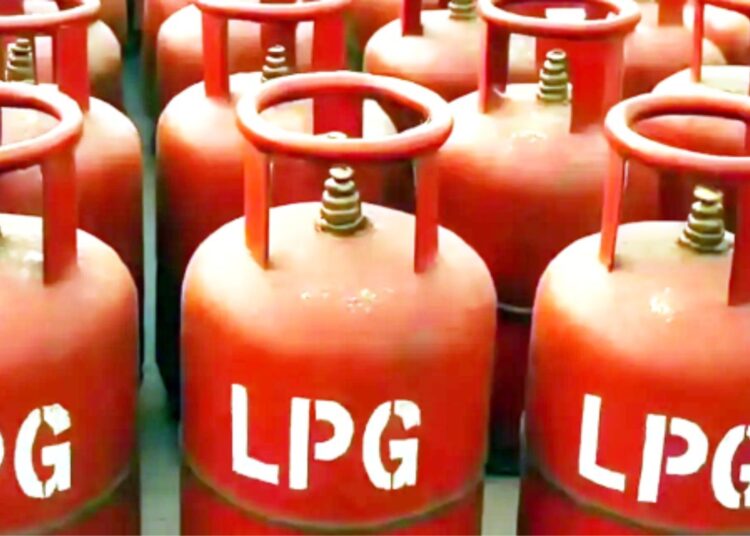 گھریلو ایل پی جی کی قیمتیں بھارت میں عالمی سطح پر سب سے کم