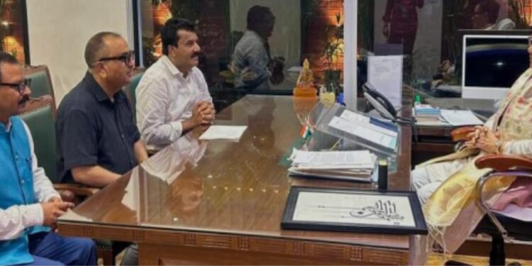 قومی اقلیتی کمیشن کا چیئرپرسن  بنے گا مسلمان ۔۔۔؟