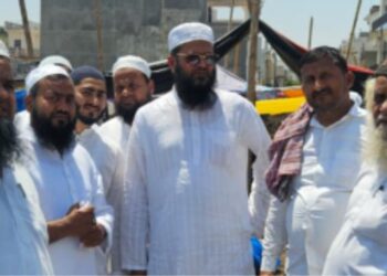لکھنؤمیں بھیانک آتشزدگی: جمعیۃ علماءکے اعلیٰ سطحی وفد کا دورہ اور امدادی کارروائیاں