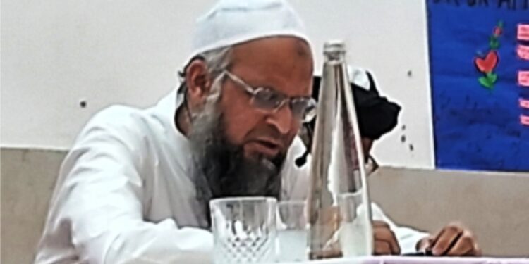 علم انسان کو جہالت کے اندھیروں سے نکال کر ہدایت کی روشنی میں لے آتا ہے