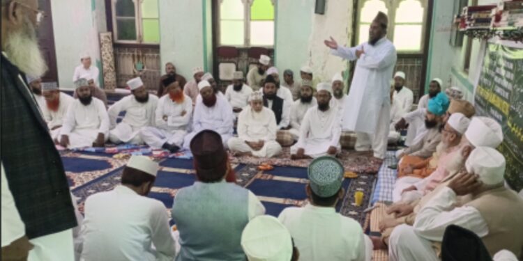 دینی قیادت پر حملہ ناقابلِ برداشت ،ممبئی کے علماء کرام کا شدید احتجاج، نشہ مافیا کے خلاف سخت کارروائی کا مطالبہ