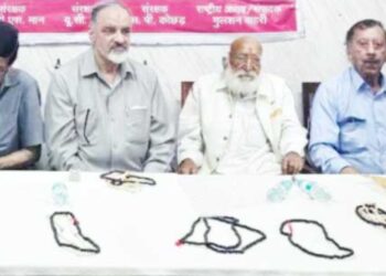 اپنے پاؤں پر کھڑا ہونا زندگی کا راز ہے: ڈاکٹر ایس فاروق