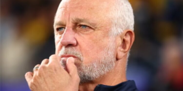 عراقی فٹ بال کا تاریخی معجزہ: گراہم آرنلڈ کا سڈنی میںفاتحانہ استقبال