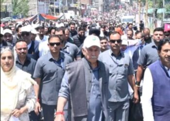 لیفٹنٹ گورنر اننت ناگ پد یاترا میں شامل