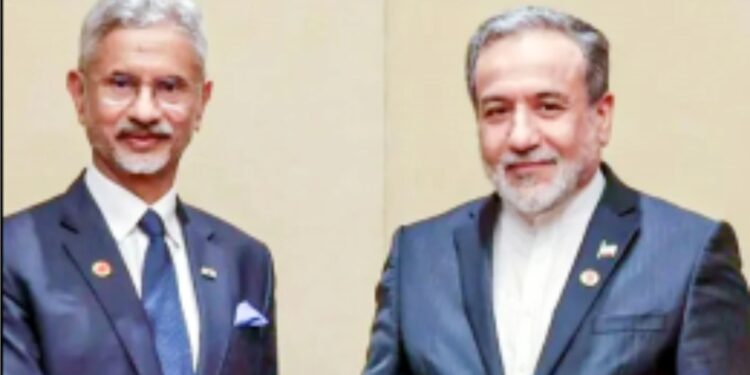 جے شنکر کا اتحاد پر زور مگر  عراقچی کی امارات پر تنقید