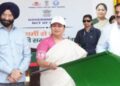 وزیراعلیٰ نے 13 موبائل ہیٹ ریلیف یونٹس کو دکھائی ہری جھنڈی