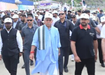 نشہ مکت جموں کشمیر بھیان کپواڑہ پہنچ گئی ، لیفٹنٹ گورنر مہم میں شامل