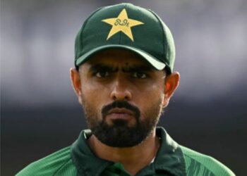 گراؤنڈ سے بال پکڑنے والا اب ٹرافی پکڑ کر کھڑا ہے: بابر اعظم کا وہ بیان جس نے سب کوجذباتی کر دیا