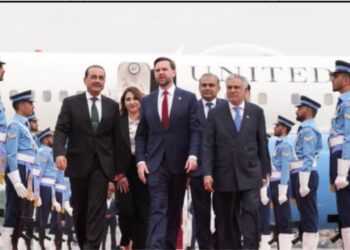 ایران جنگ کے ثالث کے طور پر پاکستان پر اعتماد نہیں :لنڈسے گراہم